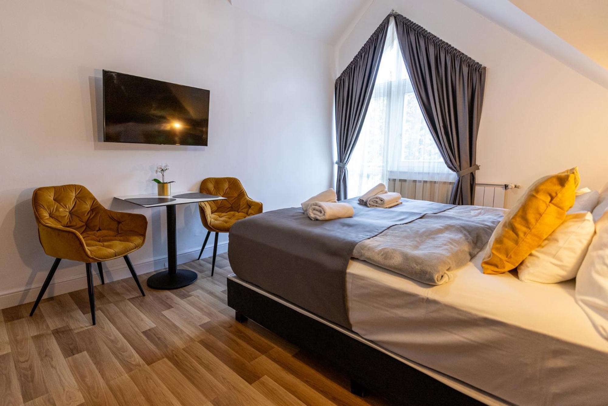 Hotel Clariss Balatonalmádi Exteriér fotografie