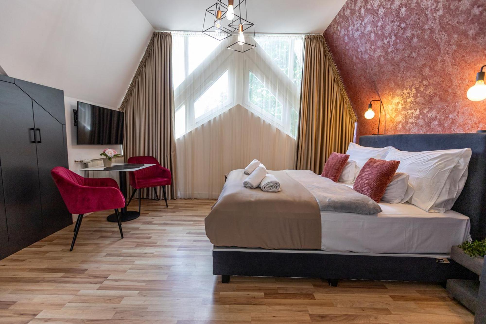 Hotel Clariss Balatonalmádi Exteriér fotografie